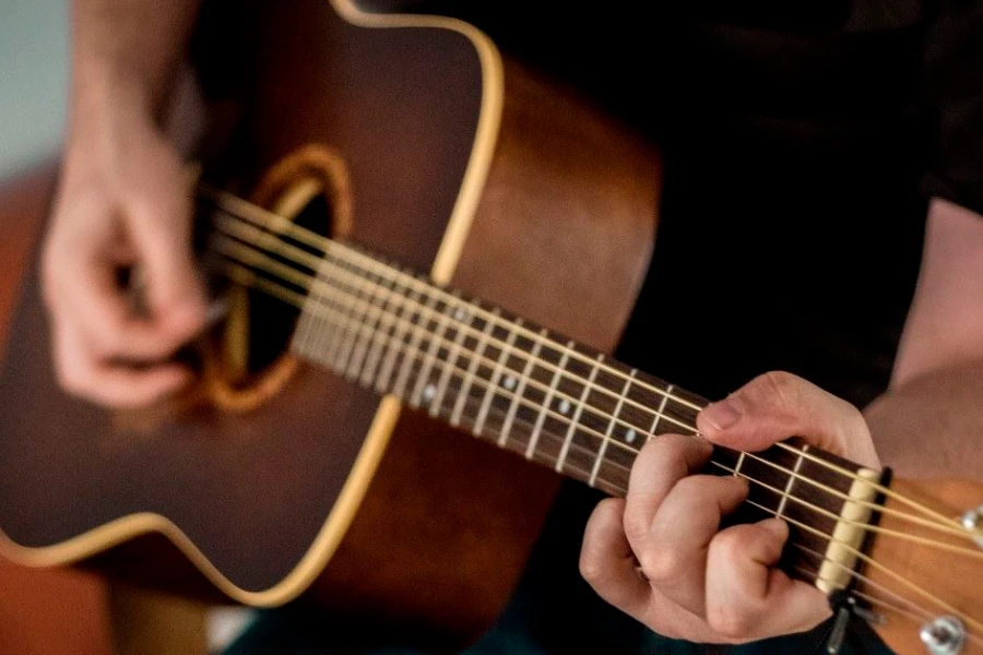 Tocar Guitarra em 2024: Guia Completo
