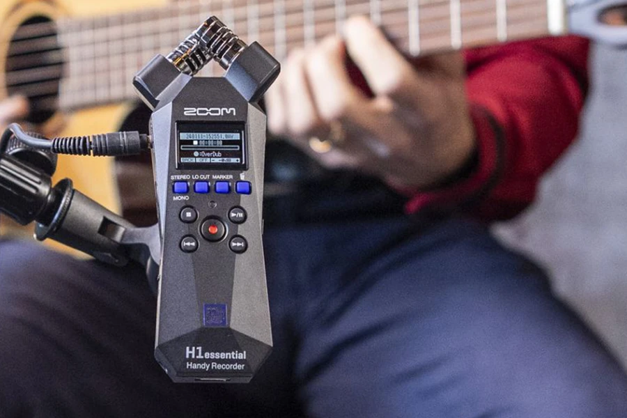 zoom H1essential