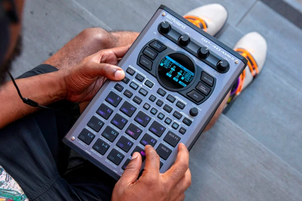 Roland SP-404MKII – A evolução continua com a atualização 5.50 6 ROLAND SP400